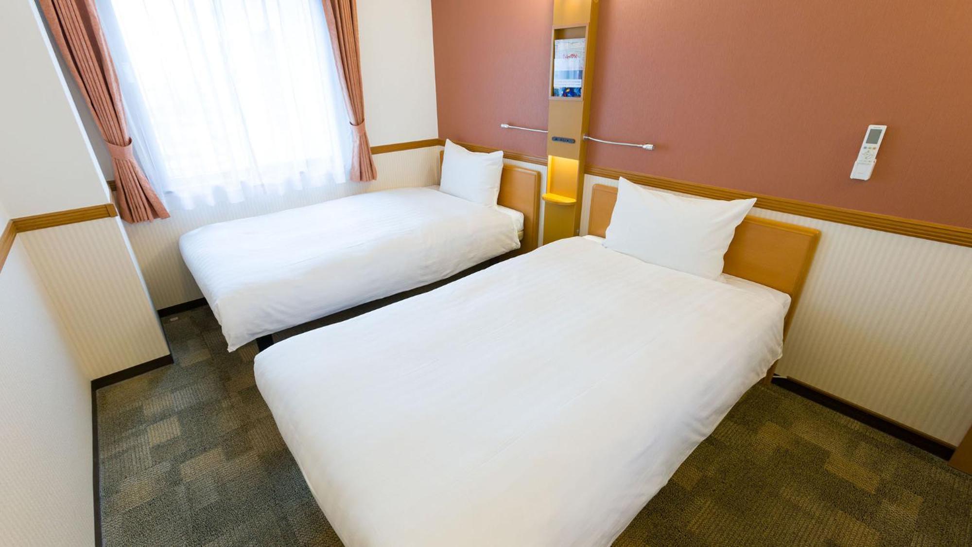 Toyoko Inn Takamatsu Hyogomachi Zimmer foto